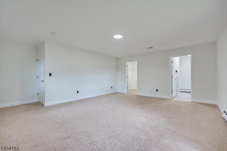 Property listing MLS 4047659 photo 19