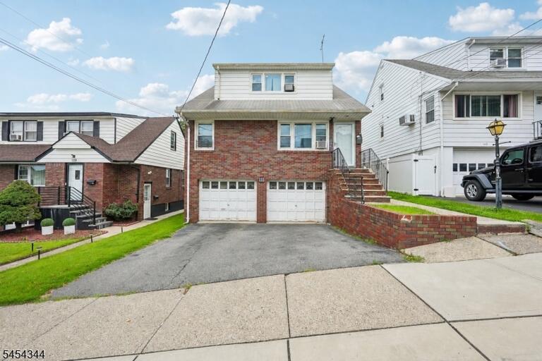Property listing MLS 4047691 photo 1