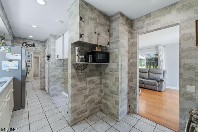 Property listing MLS 4047719 photo 12