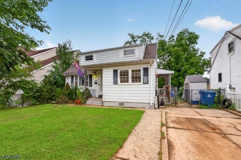 Property listing MLS 4047750 photo 17