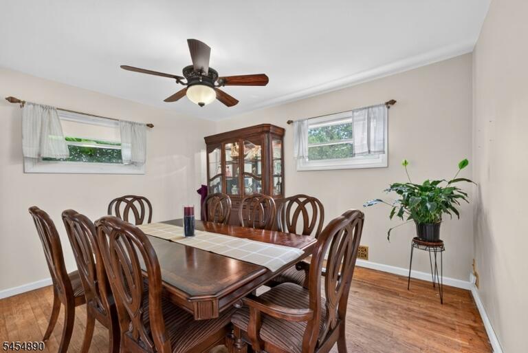 Property listing MLS 4047750 photo 4
