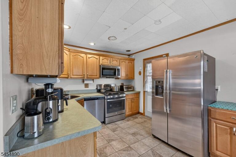 Property listing MLS 4047750 photo 6