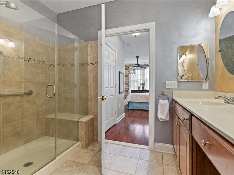Property listing MLS 4047786 photo 13