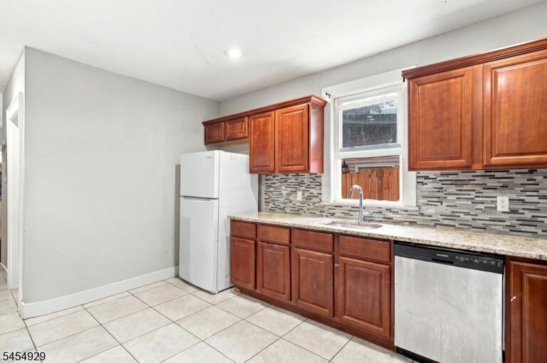 Property listing MLS 4047788 photo 6