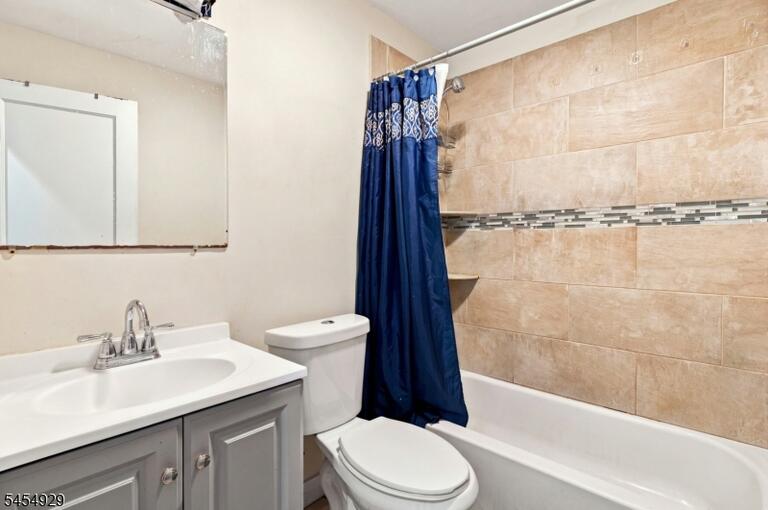 Property listing MLS 4047788 photo 8