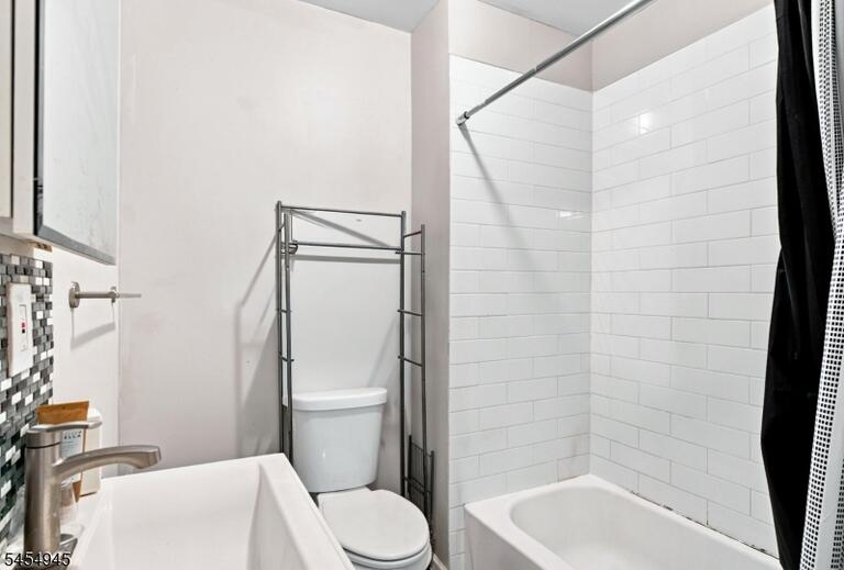 Property listing MLS 4047804 photo 14