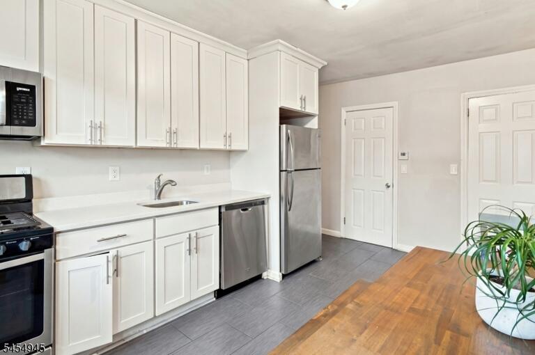 Property listing MLS 4047804 photo 18