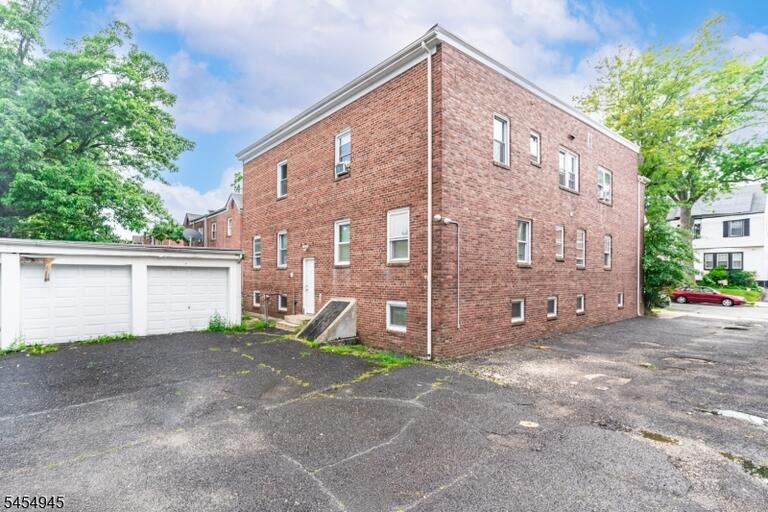 Property listing MLS 4047804 photo 26
