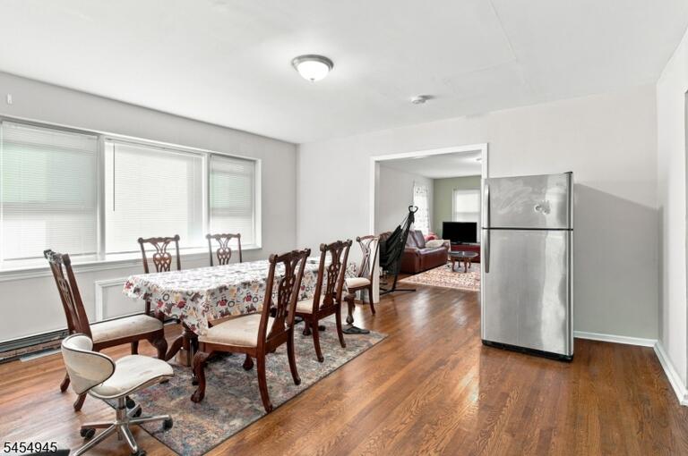 Property listing MLS 4047804 photo 5