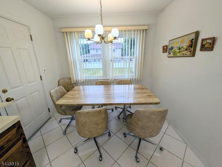 Property listing MLS 4047828 photo 11