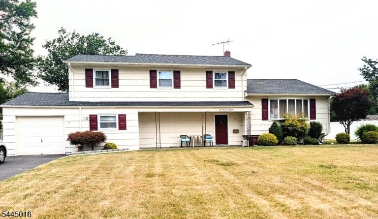 Property listing MLS 4047828 photo 2