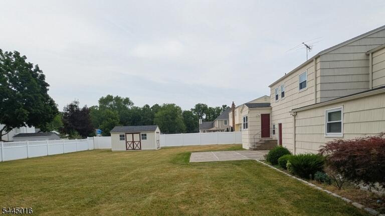 Property listing MLS 4047828 photo 23