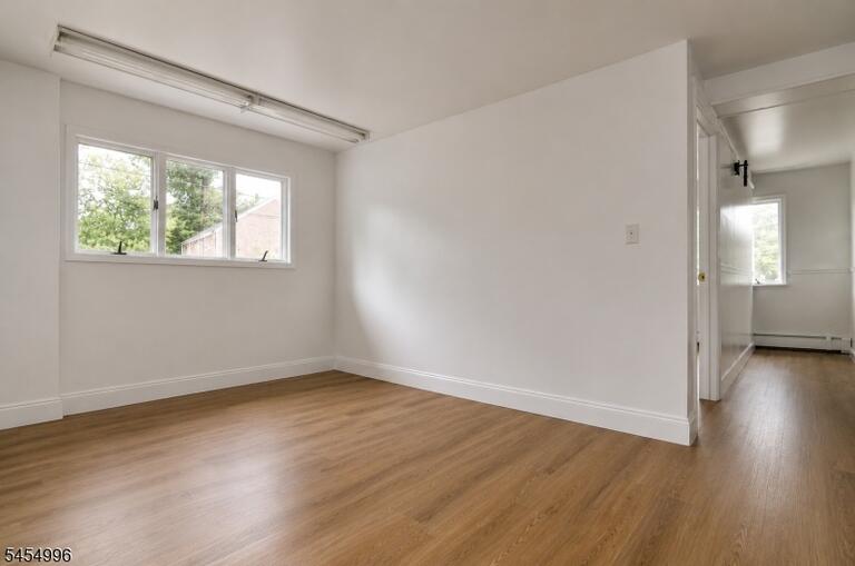 Property listing MLS 4047835 photo 11