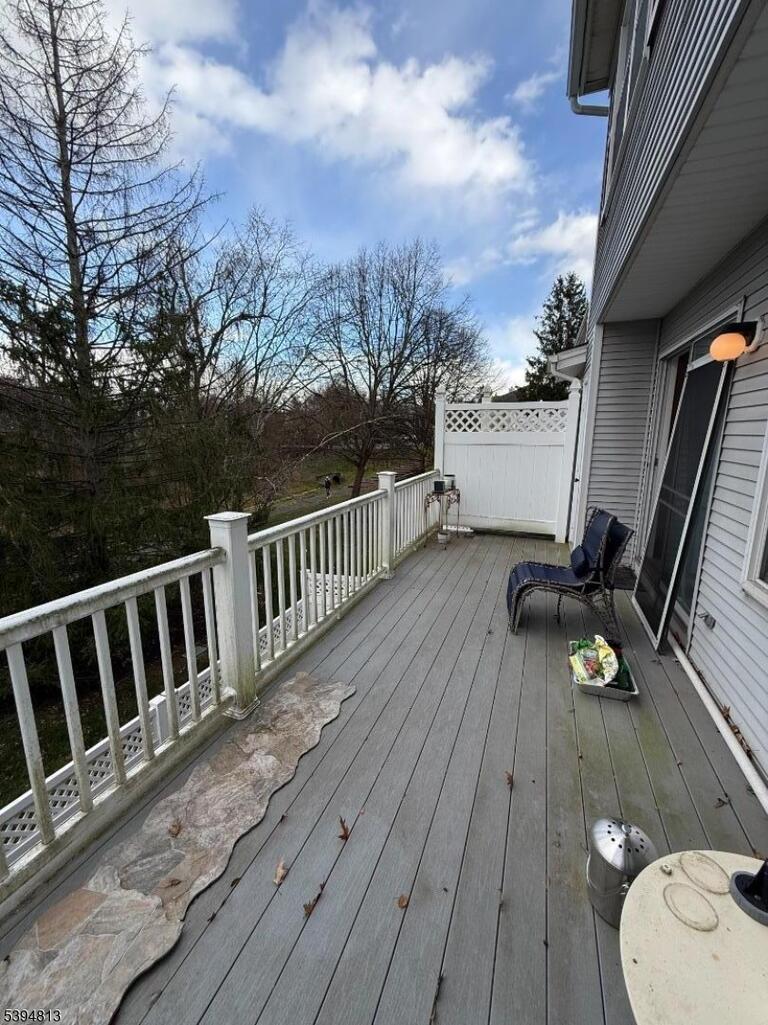 Property listing MLS 4047856 photo 15