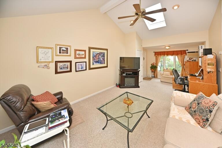 Property listing MLS 4047859 photo 12
