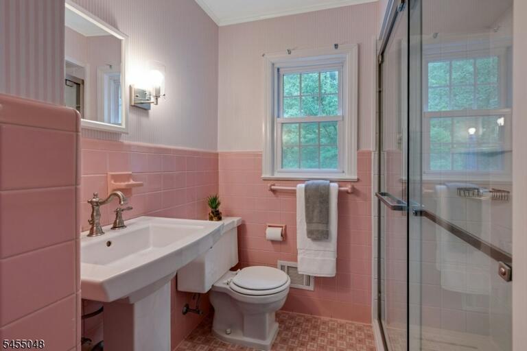 Property listing MLS 4047869 photo 30