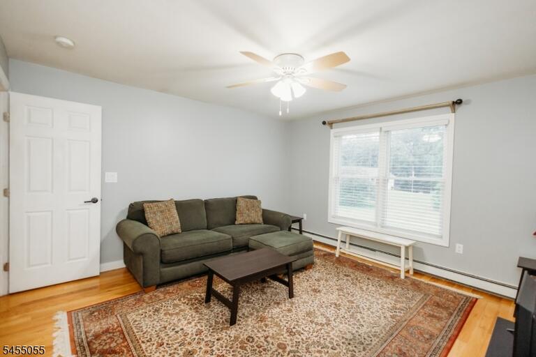 Property listing MLS 4047881 photo 17