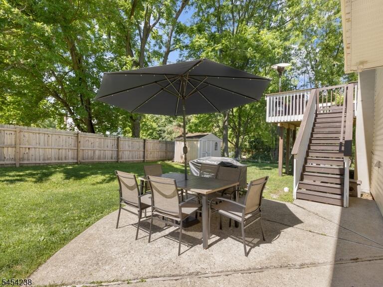 Property listing MLS 4047888 photo 18