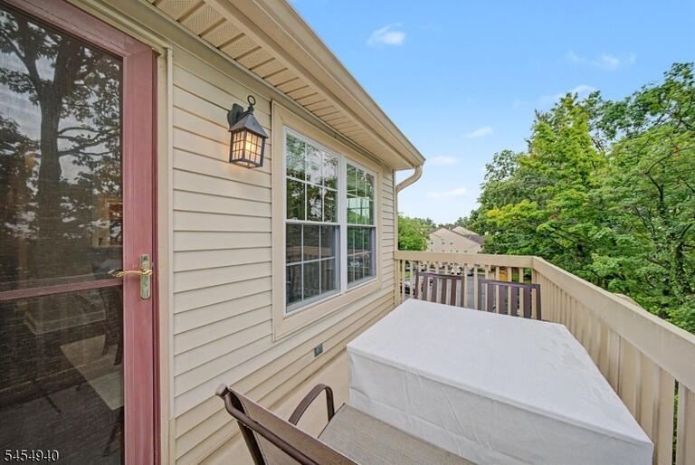Property listing MLS 4047909 photo 31