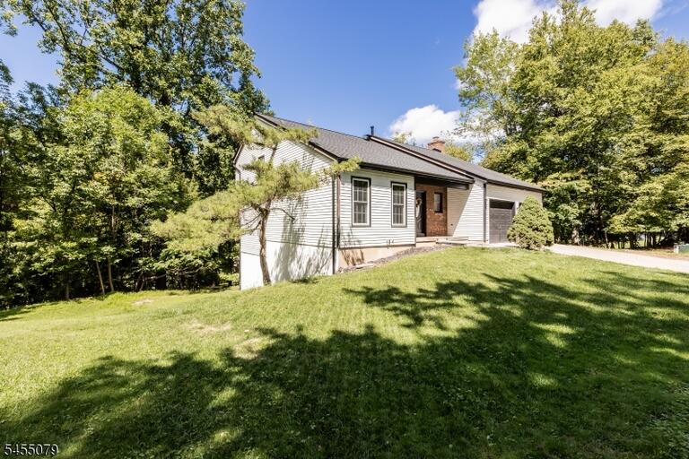 Property listing MLS 4047915 photo 29