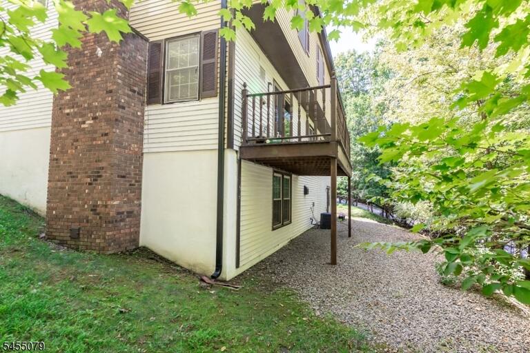 Property listing MLS 4047915 photo 30