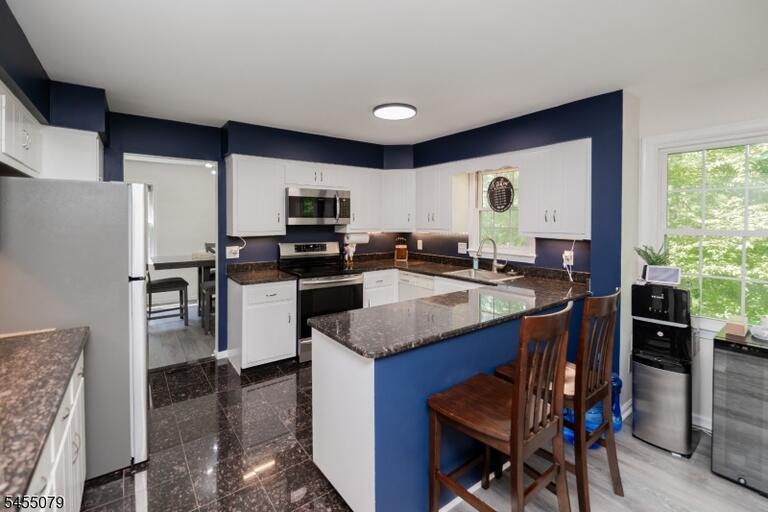 Property listing MLS 4047915 photo 8