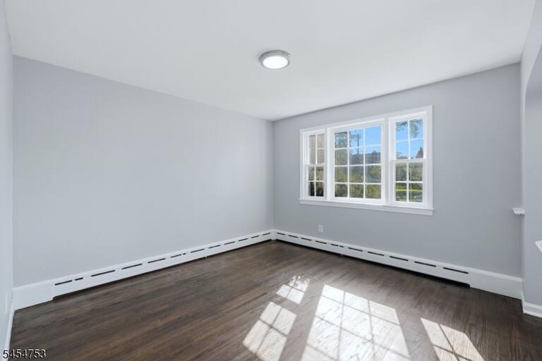 Property listing MLS 4047917 photo 12