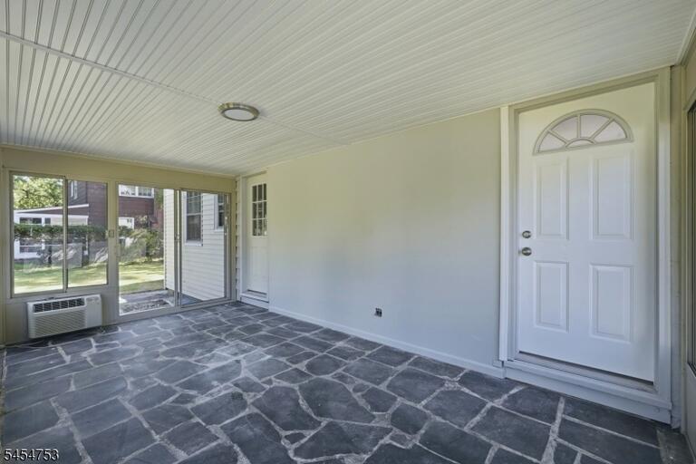 Property listing MLS 4047917 photo 27