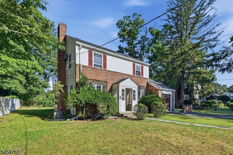 Property listing MLS 4047917 photo 3