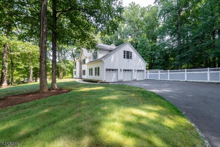 Property listing MLS 4047925 photo 50