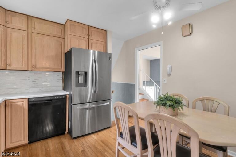 Property listing MLS 4047926 photo 16