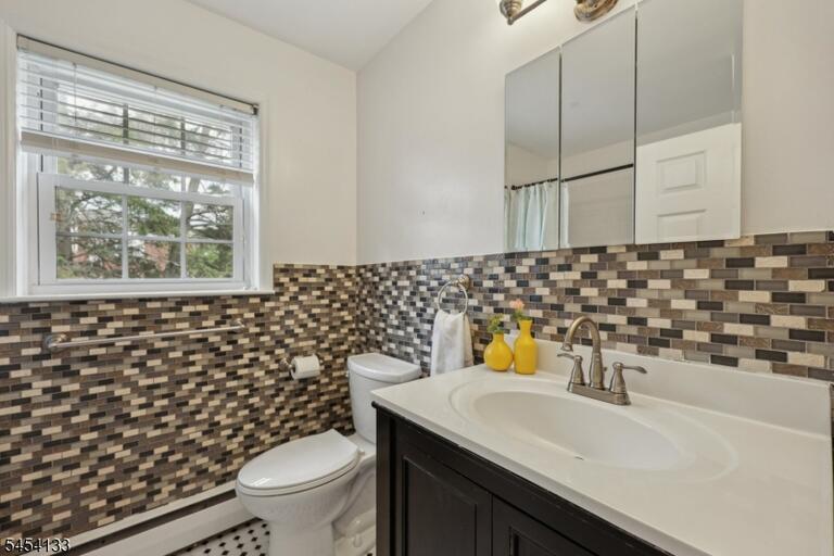 Property listing MLS 4047941 photo 14