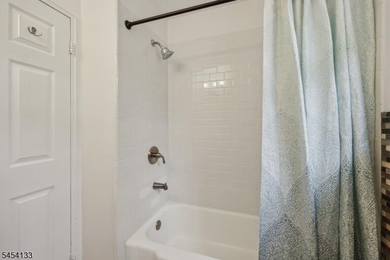 Property listing MLS 4047941 photo 16