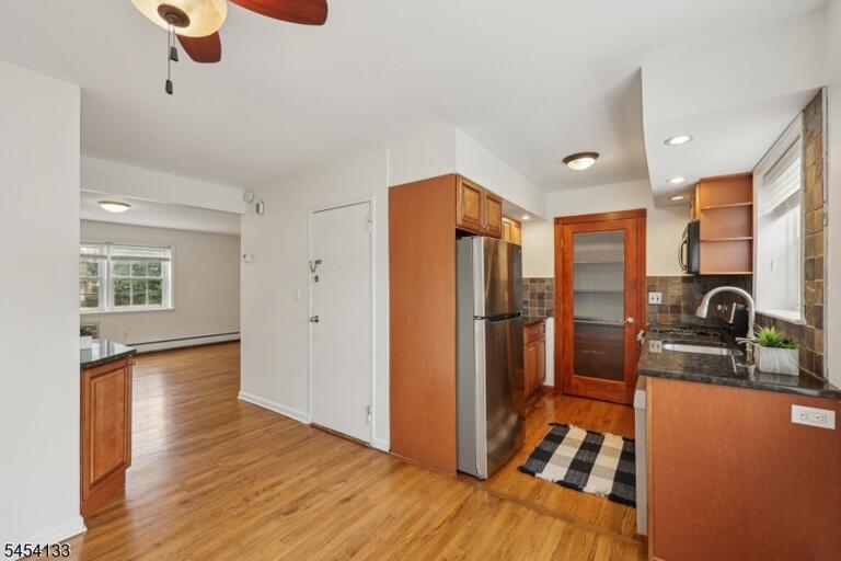 Property listing MLS 4047941 photo 2
