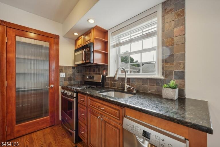 Property listing MLS 4047941 photo 8
