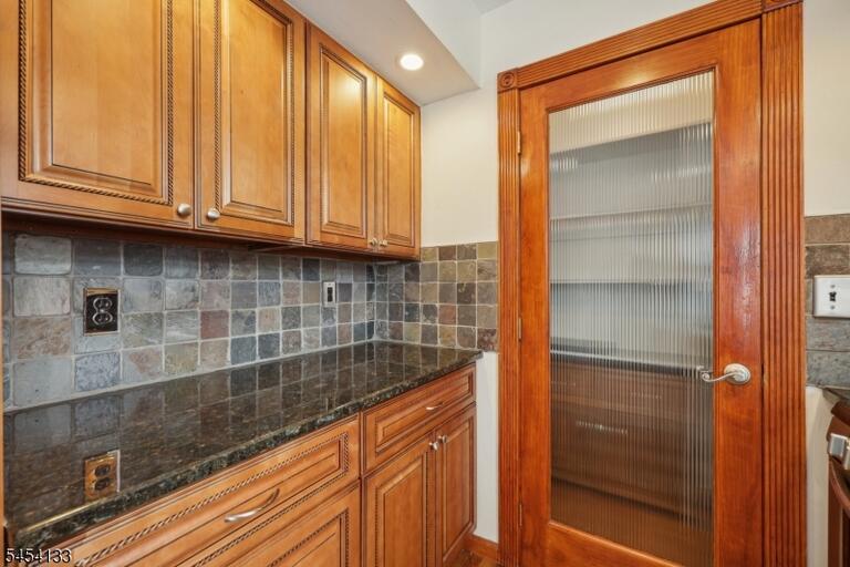 Property listing MLS 4047941 photo 9