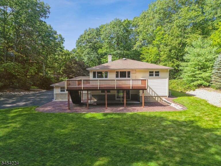 Property listing MLS 4047959 photo 4