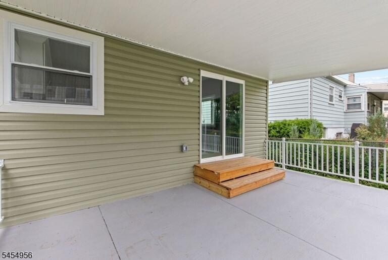 Property listing MLS 4047978 photo 31