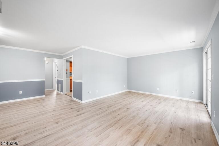 Property listing MLS 4047981 photo 2