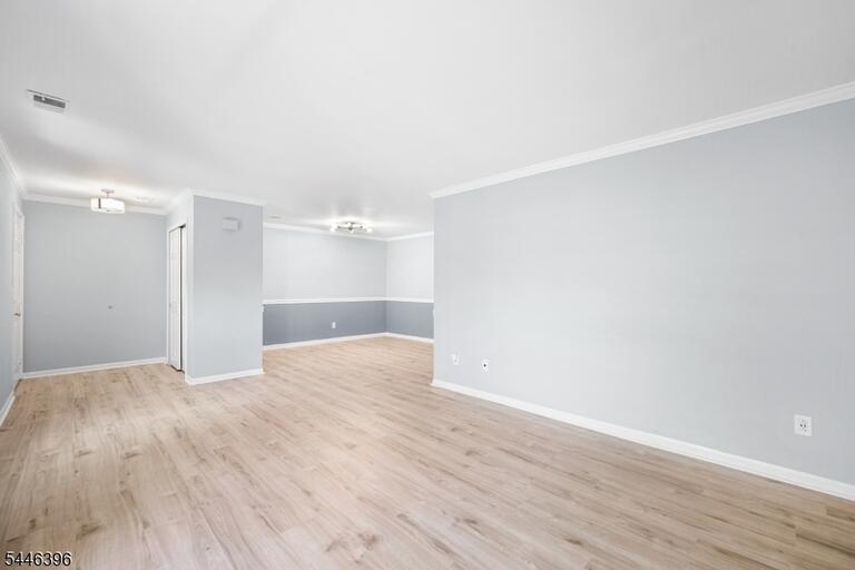 Property listing MLS 4047981 photo 3