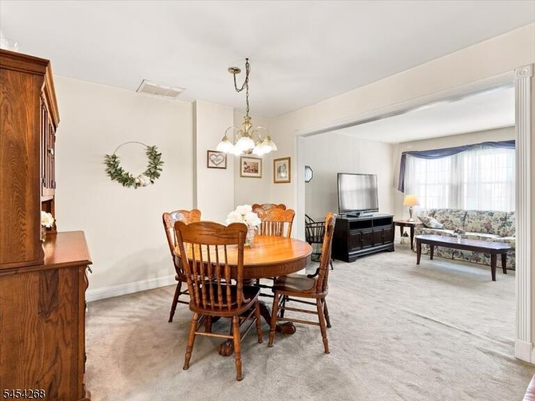 Property listing MLS 4047991 photo 10
