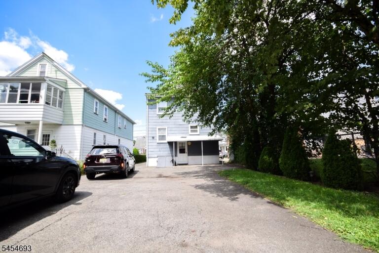 Property listing MLS 4047995 photo 4