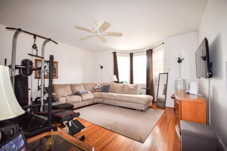 Property listing MLS 4047995 photo 6
