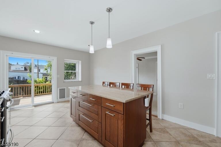 Property listing MLS 4048015 photo 10
