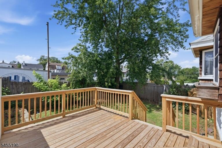 Property listing MLS 4048015 photo 15