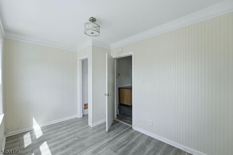 Property listing MLS 4048015 photo 41