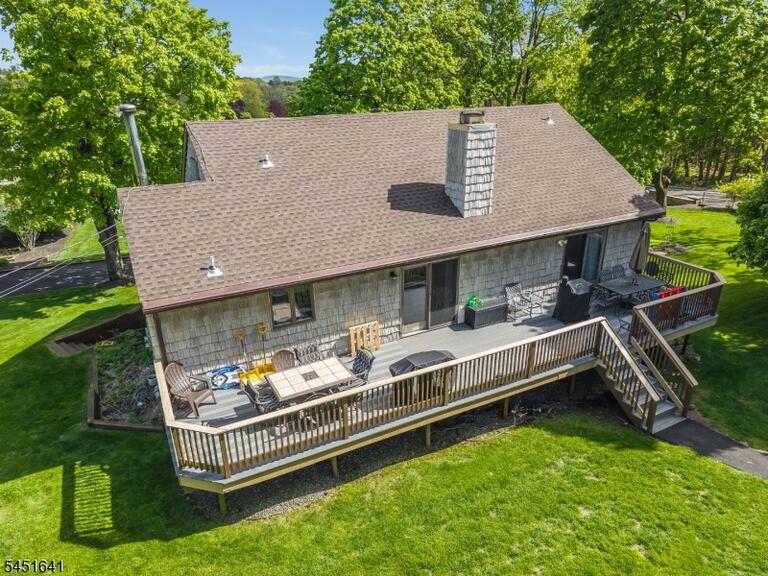 Property listing MLS 4048118 photo 10