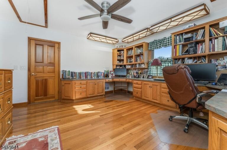 Property listing MLS 4048118 photo 36