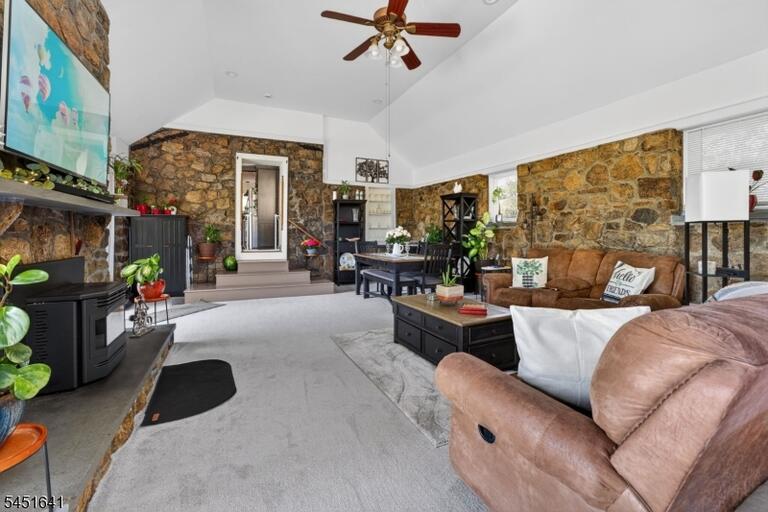 Property listing MLS 4048118 photo 39