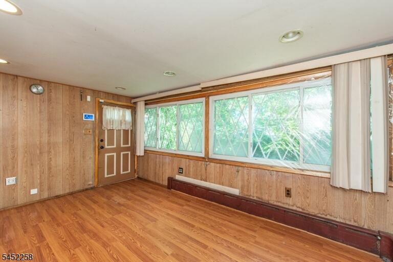 Property listing MLS 4048146 photo 10